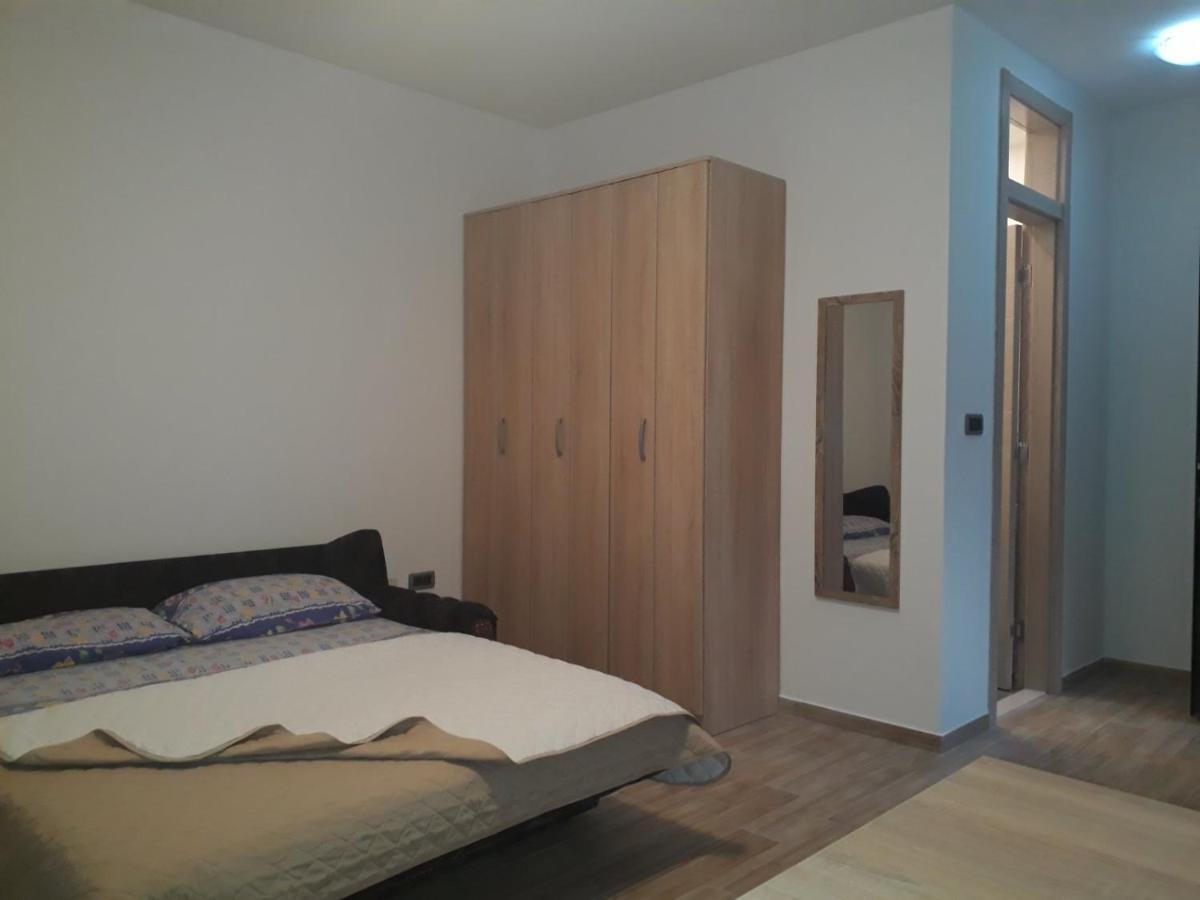 Apartmani Andrea Studio Herceg Novi Exteriör bild